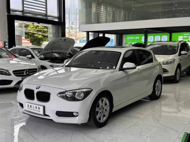 BMW 1 Series (Import) Facelift 116i Leading Type
