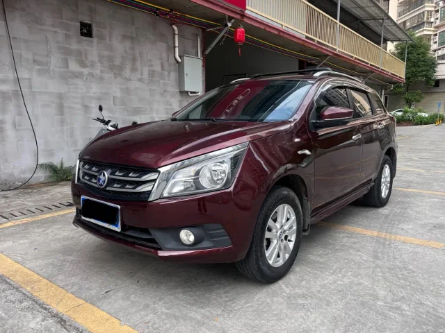 Venucia T70 2.0L CVT Wise Travel Edition