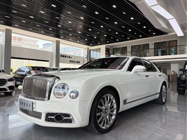 Bentley Mulsanne 6.8T Long Wheelbase Edition