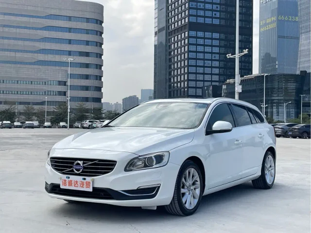 Volvo V60 T5 Smart Elegant Edition