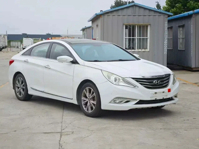 Hyundai Sonata 2.4L Auto Leading Edition China IV