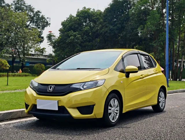 Honda Fit 1.5L LX CVT Comfort Type
