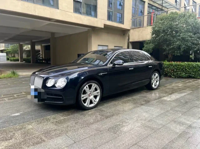 Bentley Flying Spur 4.0T V8 Standard Edition