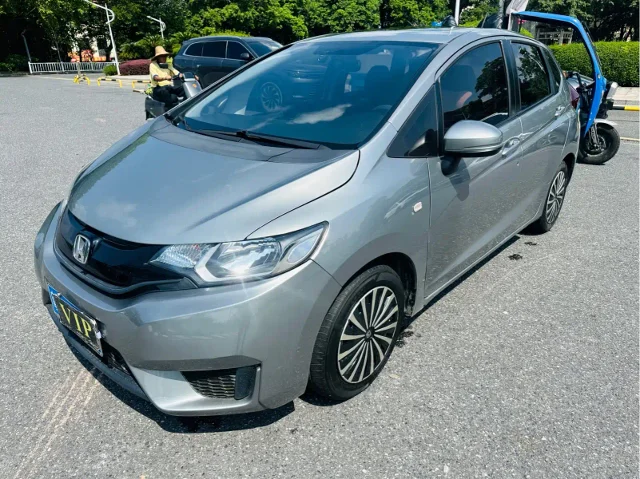 Honda Fit 1.5L LXS CVT Comfort Sunroof Edition