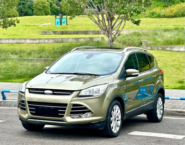 Ford Kuga 2.0L GTDi 4WD Elite Type