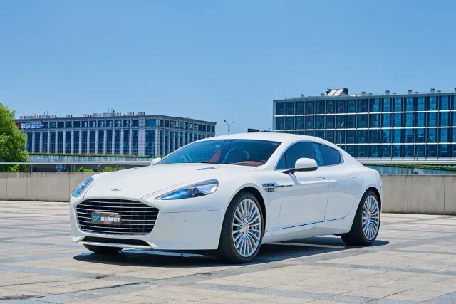 Aston Martin Rapide 6.0L S