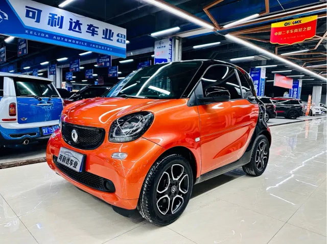 Smart fortwo 0.9T 66 kW Hardtop Pioneer Edition China V