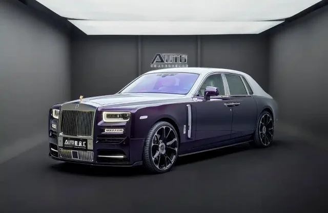 Rolls-Royce Phantom 6.7T Long Wheelbase Edition