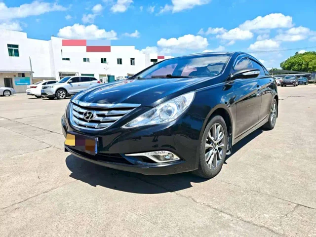 Hyundai Sonata 2.4L Auto Leading Edition China IV