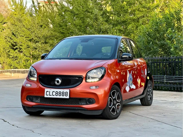 Smart forfour 0.9T 66 kW Pioneer Edition