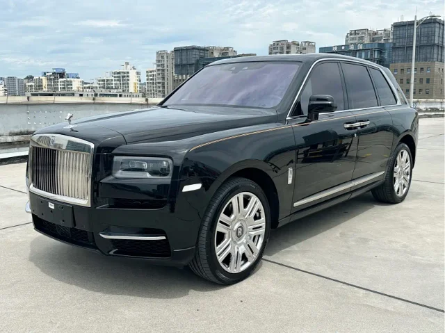 Rolls-Royce Cullinan 4-seat Edition