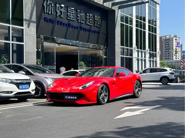 Ferrari F12berlinetta 6.3L Standard Type