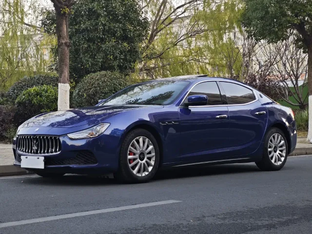 Maserati Ghibli 3.0T Standard Edition