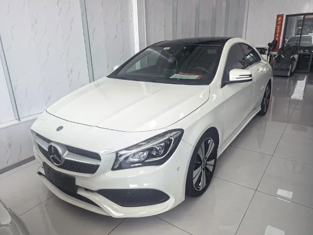 Mercedes-Benz CLA (Import) Facelift CLA 200 Fashion Type