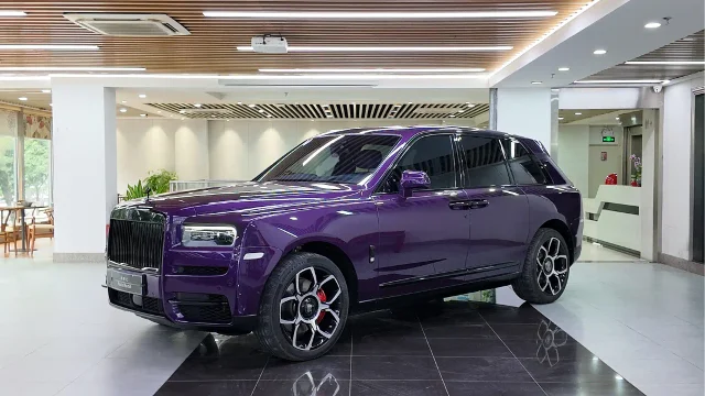 Rolls-Royce Cullinan 4-seat Edition
