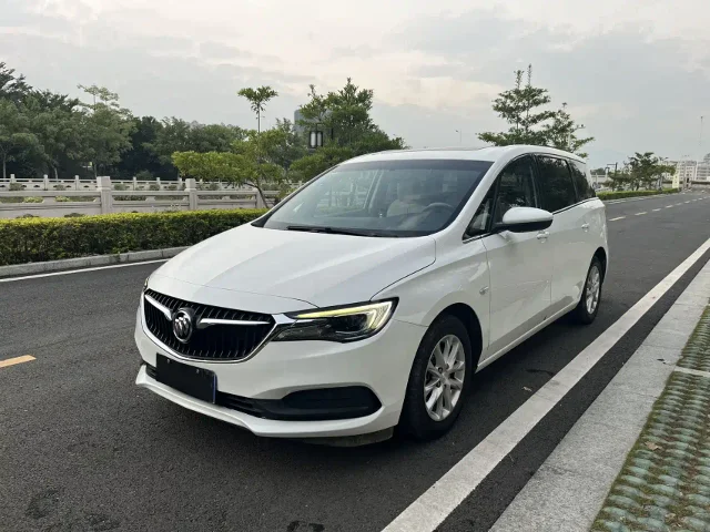 Buick GL6 18T 6 seats Elite Type