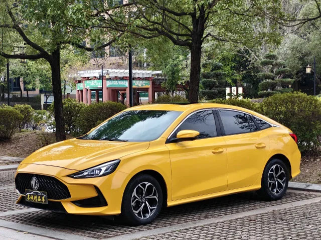 MG MG5 180DVVT CVT Youth Luxury Edition