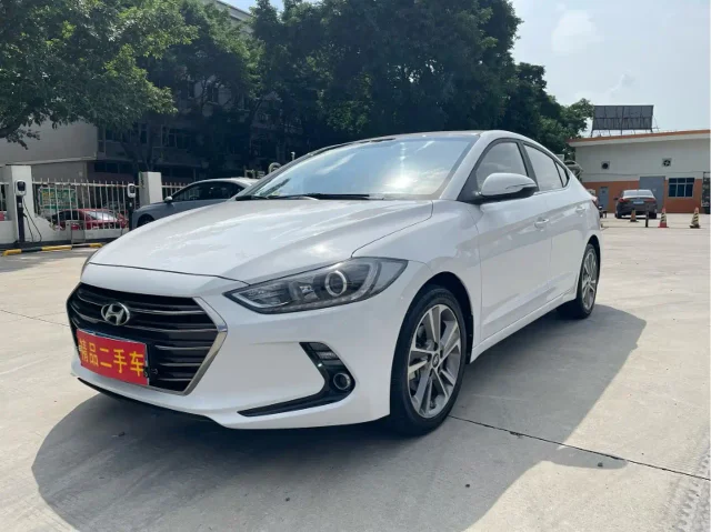 Hyundai Elantra 1.6L Auto Smart Dazzle · Elite Type