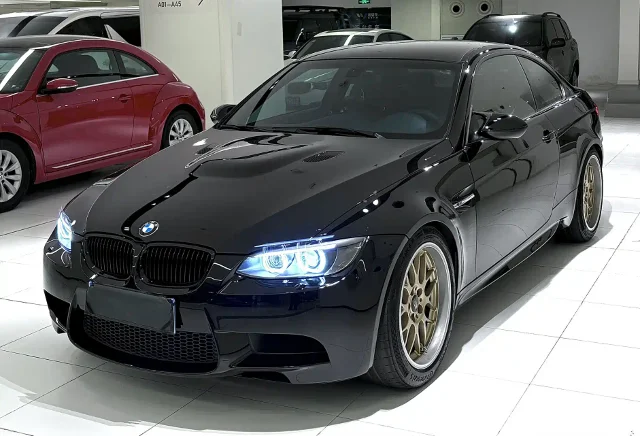 BMW M3 M3 2-door Carbon Fiber Top Edition