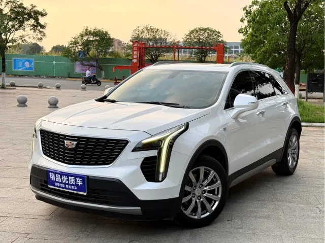Cadillac XT4 28T 2WD Leading Type