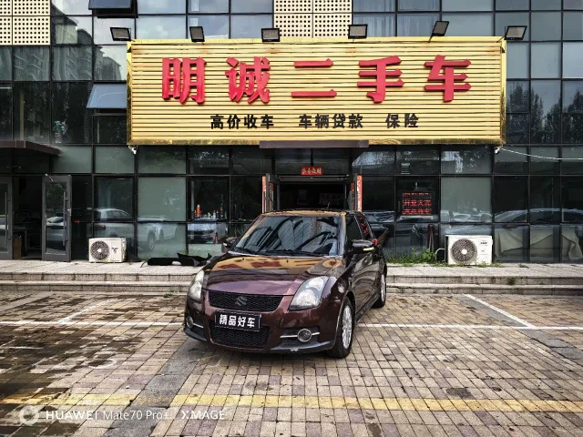 Suzuki Swift 1.5L 手动运动影音版