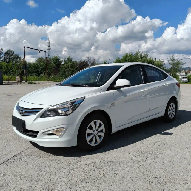 Hyundai Verna 1.4L Manual Smart Type GLS