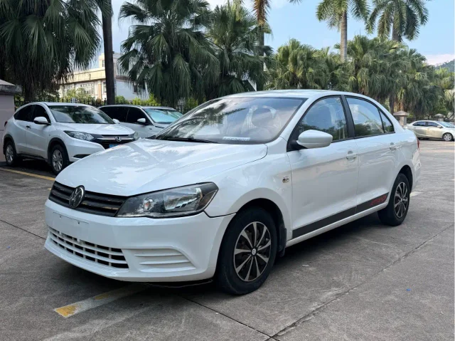 Volkswagen Jetta 1.6L Auto Fashion Type