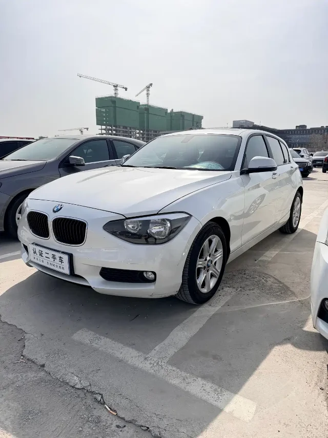 BMW 1 Series (Import) Facelift 116i Leading Type