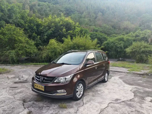 Baojun 730 1.8L Manual Luxury Type 7 seats