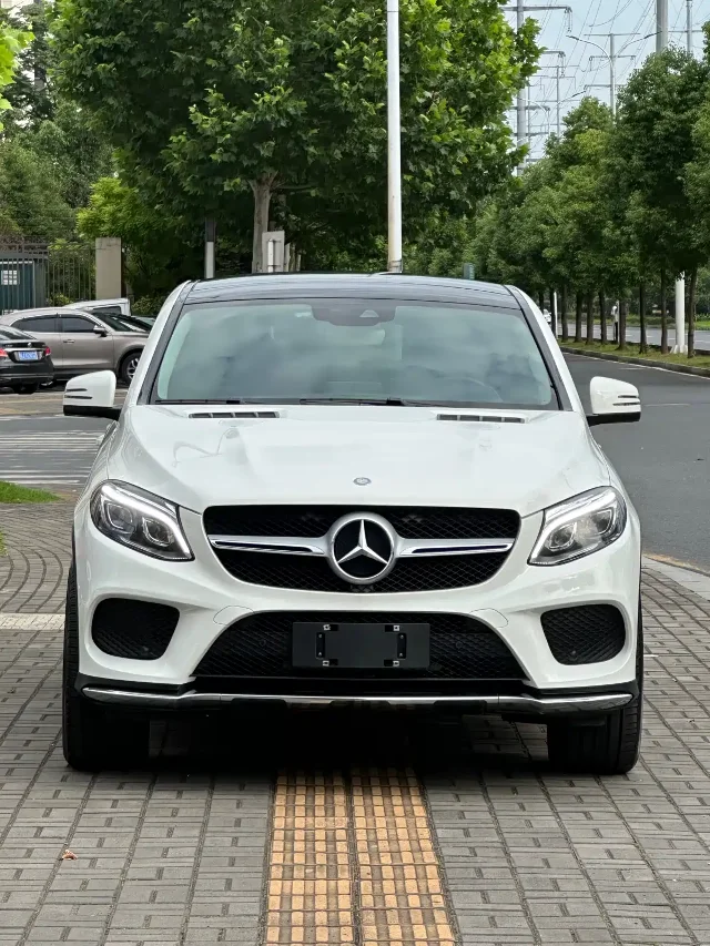 Mercedes-Benz GLE Coupe GLE 320 4MATIC Coupe SUV