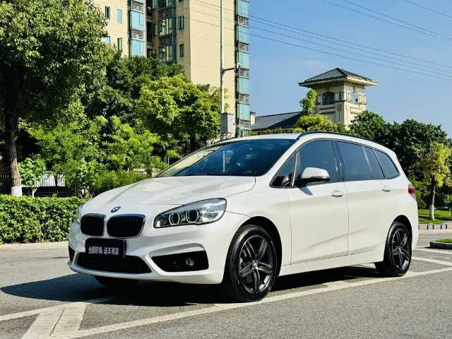 BMW 2 Series Gran Tourer 218i Sport Design Package