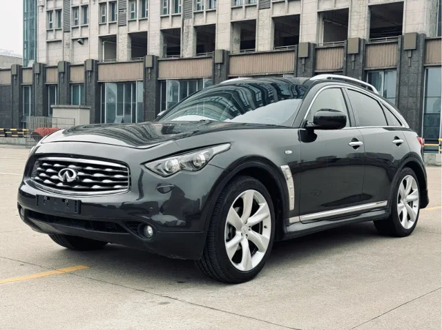 Infiniti FX FX35 Beyond Edition