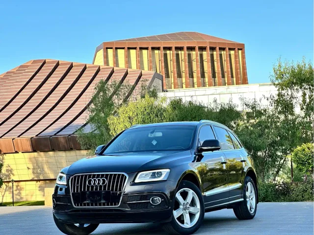 Audi Q5 40 TFSI Progressive Type