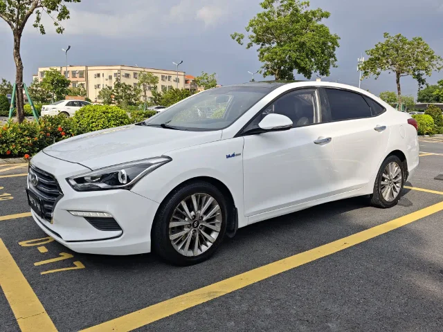 Hyundai Mistra 1.6T Auto Smart Type GLS China V