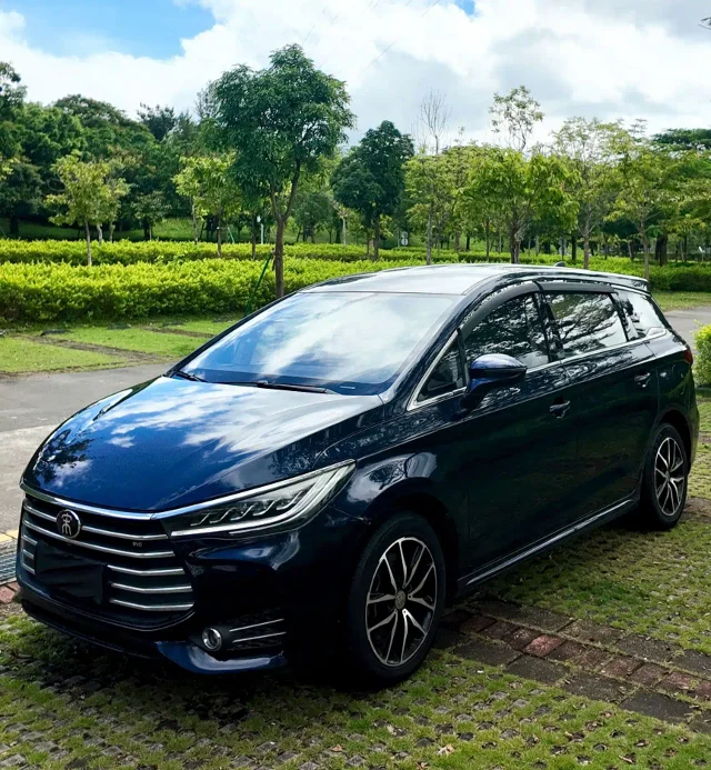 BYD Song MAX 1.5T Manual Connected Luxury Type 7 seats