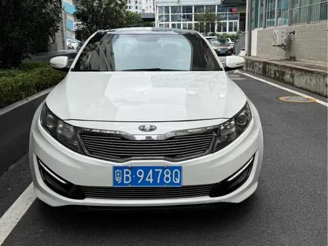 Kia K5 2.0L Auto DLX