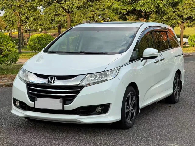 Honda Odyssey 2.4L Luxury Edition