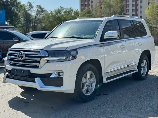 Toyota Land Cruiser 4.7L Auto VX