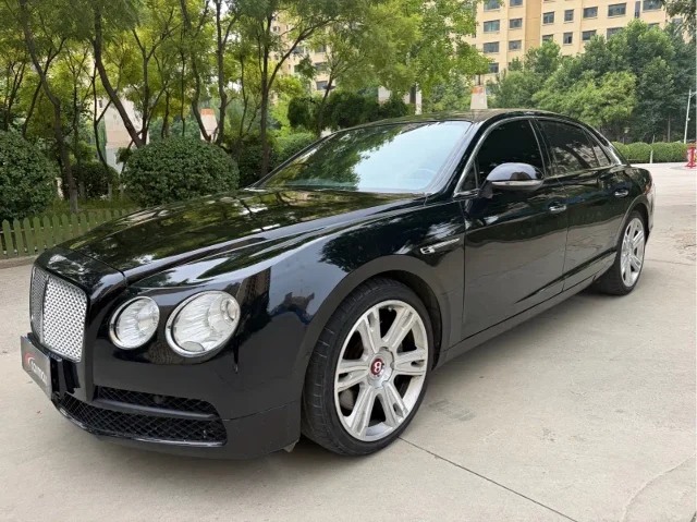 Bentley Flying Spur 4.0T V8 Premium Edition