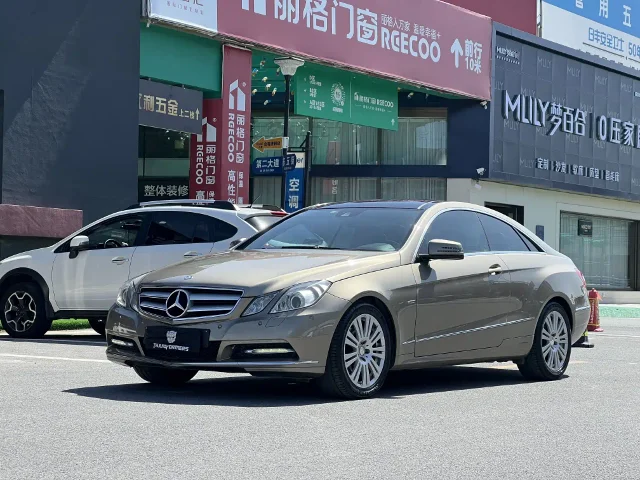 Mercedes-Benz E-Class (Import) E 260 CGI Coupe