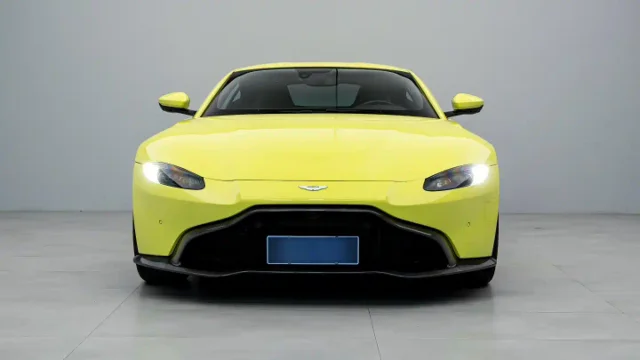 Aston Martin V8 Vantage 4.0T V8 Coupe