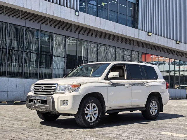 Toyota Land Cruiser 4.0L Auto VX