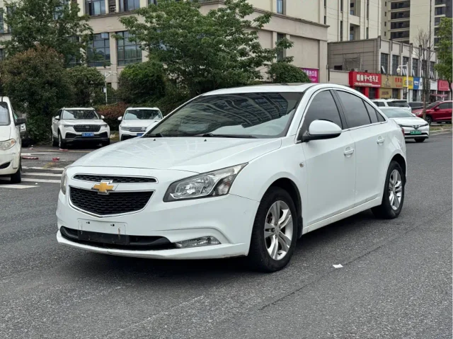 Chevrolet Cruze 1.5L Classic SE AT