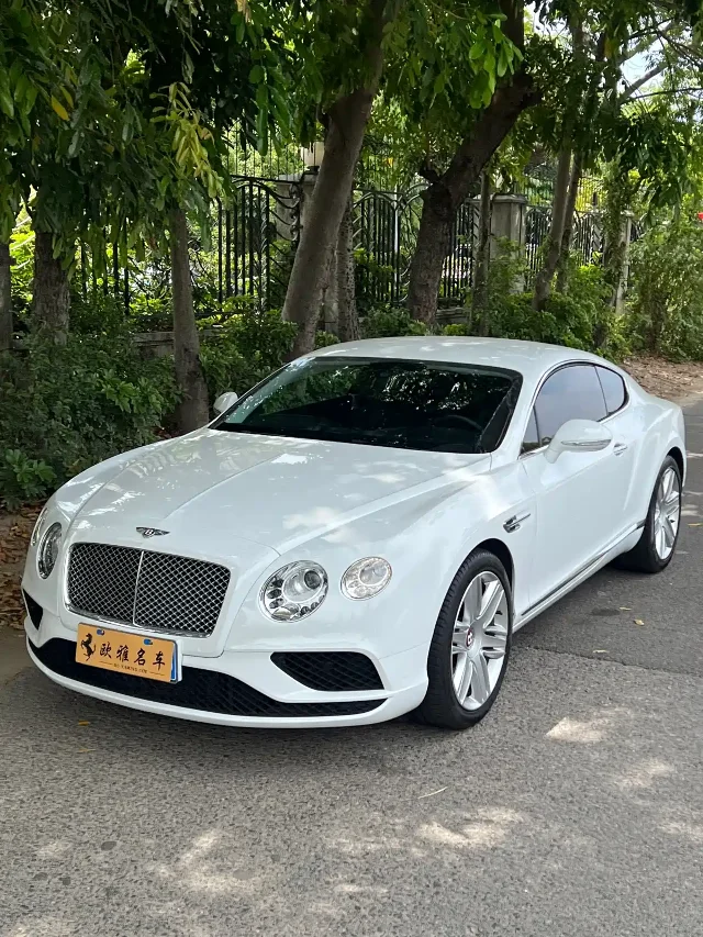 Bentley Continental 4.0T GT V8 Standard Edition