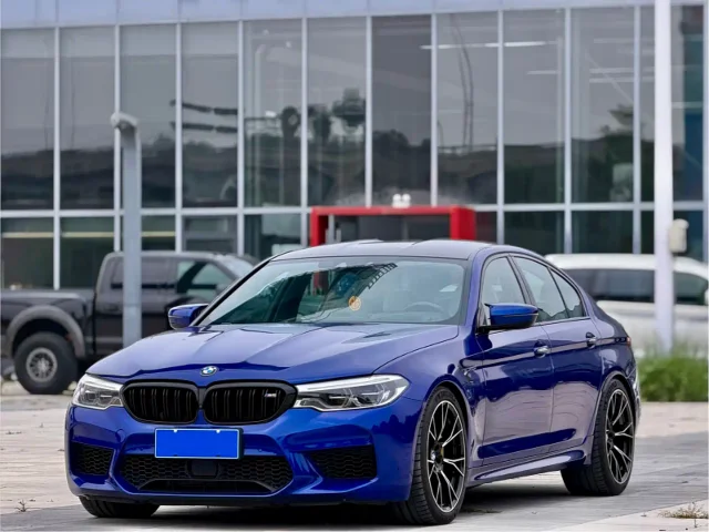 BMW M5 M5