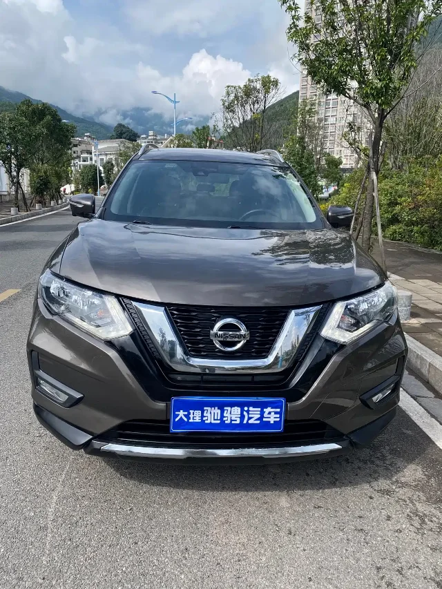 Nissan X-Trail 2.5L CVT Luxury Edition 4WD