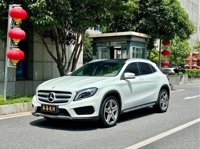 Mercedes-Benz GLA GLA 260 4MATIC Sport Type