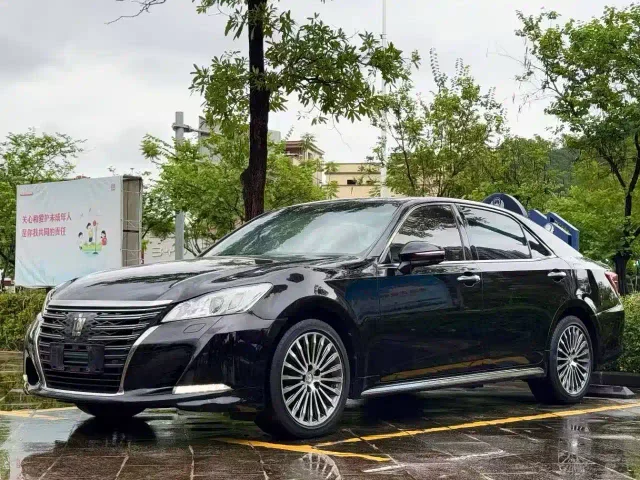 Toyota Crown 2.0T Sport Edition