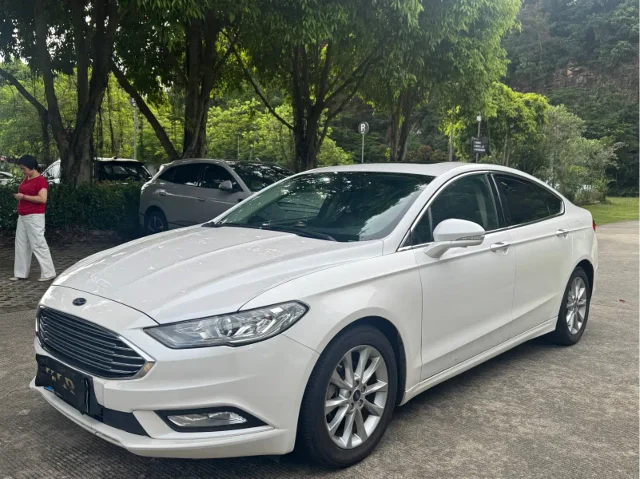 Ford Mondeo EcoBoost 180 Fashion Type