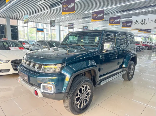 Beijing Off-Road BJ40 2.0T Auto 2WD City Hunter Edition Knight Type